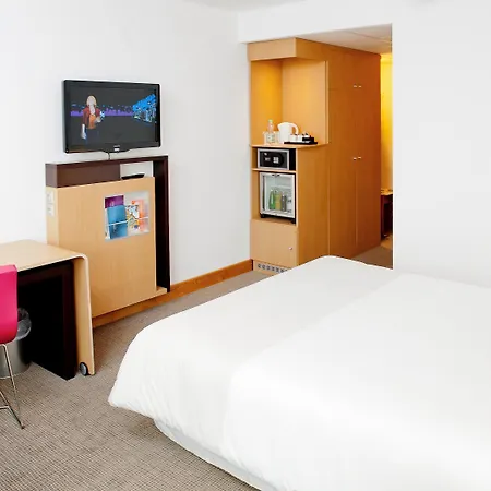 Hotel Novotel 3*