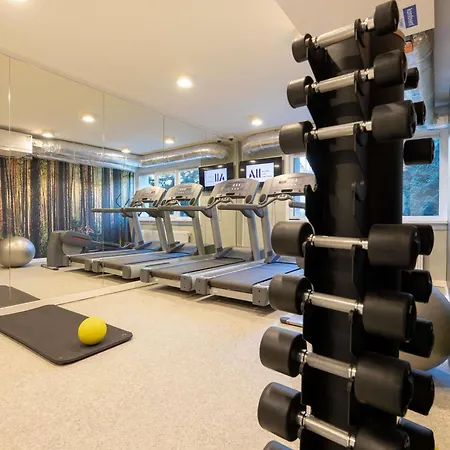 Otel Novotel 3*