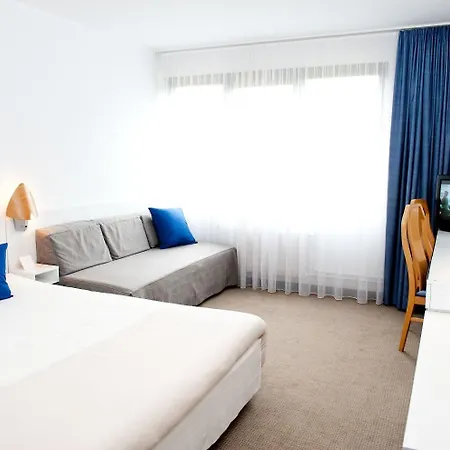 Novotel 3* فروتسواف
