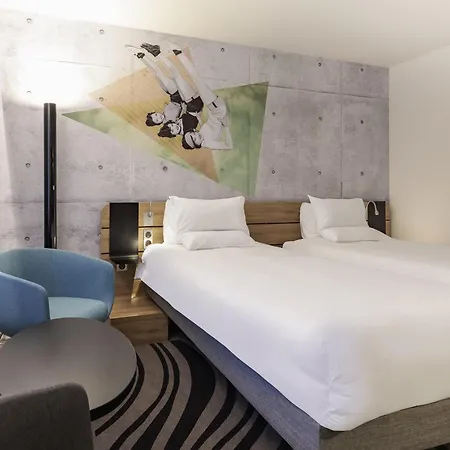 Novotel فندق 3*