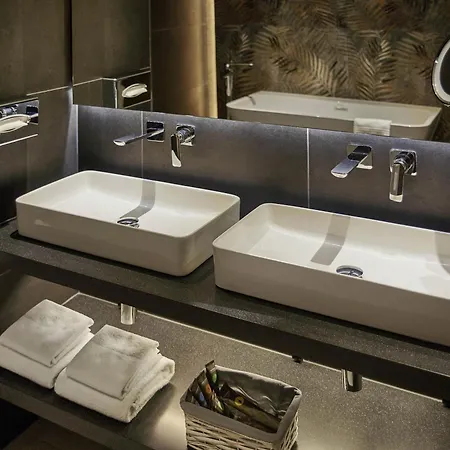 Novotel فندق فروتسواف