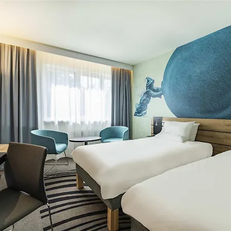 Готель Novotel